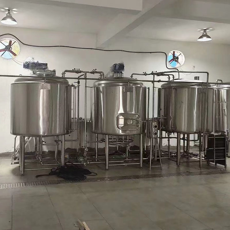 云阳精酿啤酒设备厂—如何延长精酿啤酒设备的使用寿命